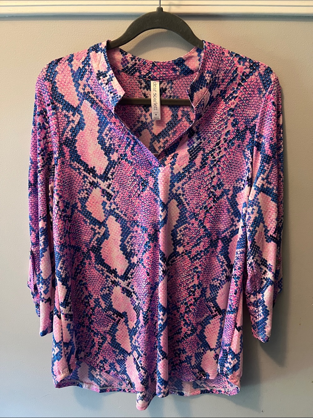 Dear scarlett Pink & Blue Snake-Print V-Neck Blouse